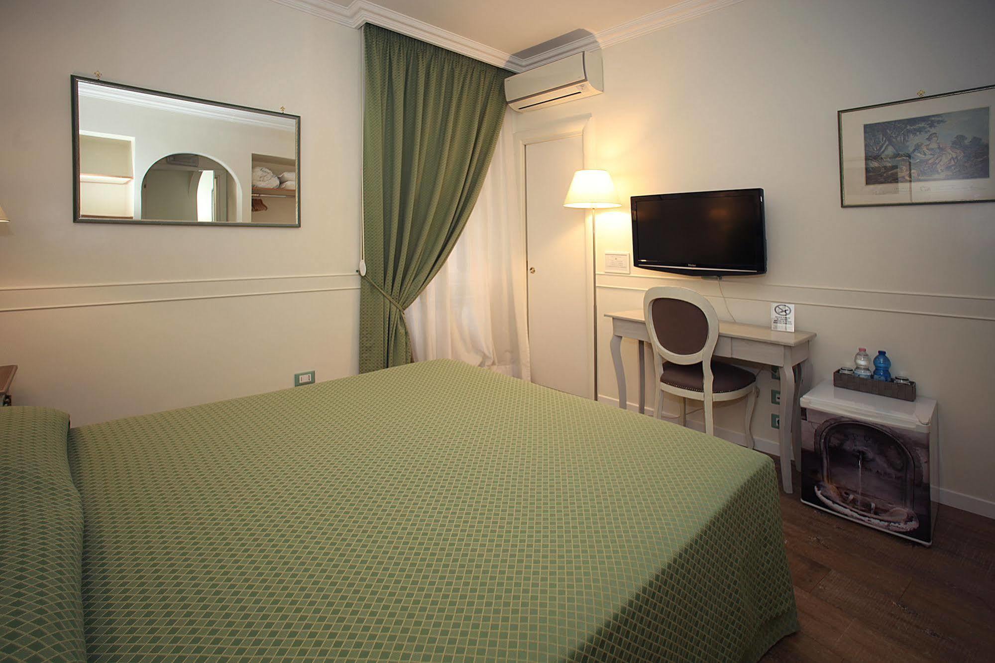Hotel Residenza Ponte Sant'Angelo Rzym Zewnętrze zdjęcie